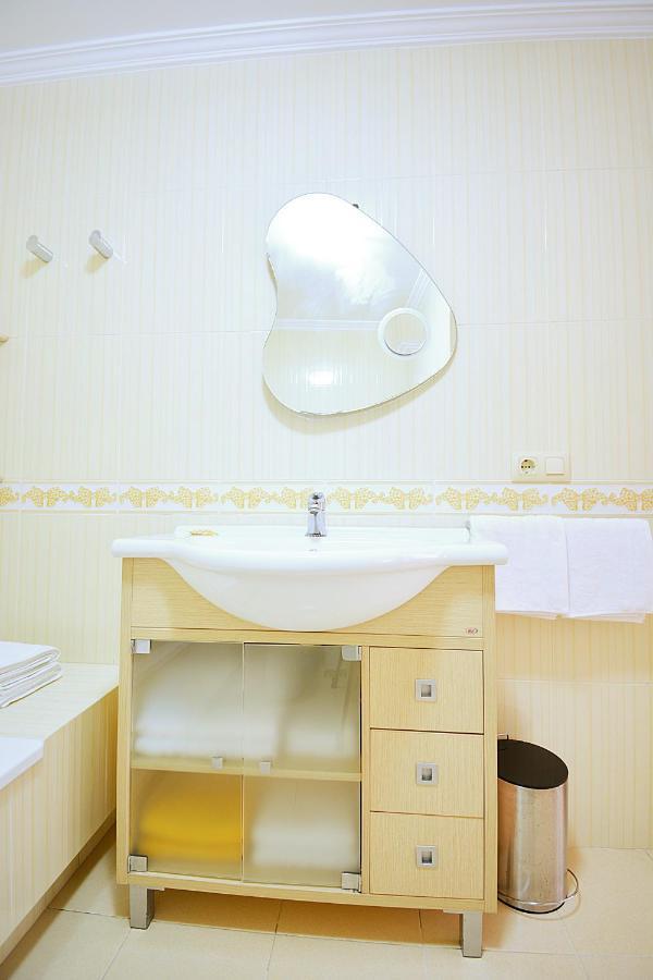 Galihost - Apartamento Con Piscina En El Centro De Sanxenxo Exterior photo